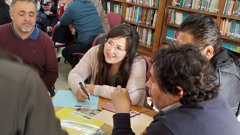 Fomentando la Interacción y Construcción Colaborativa del Conocimiento en la Enseñanza  